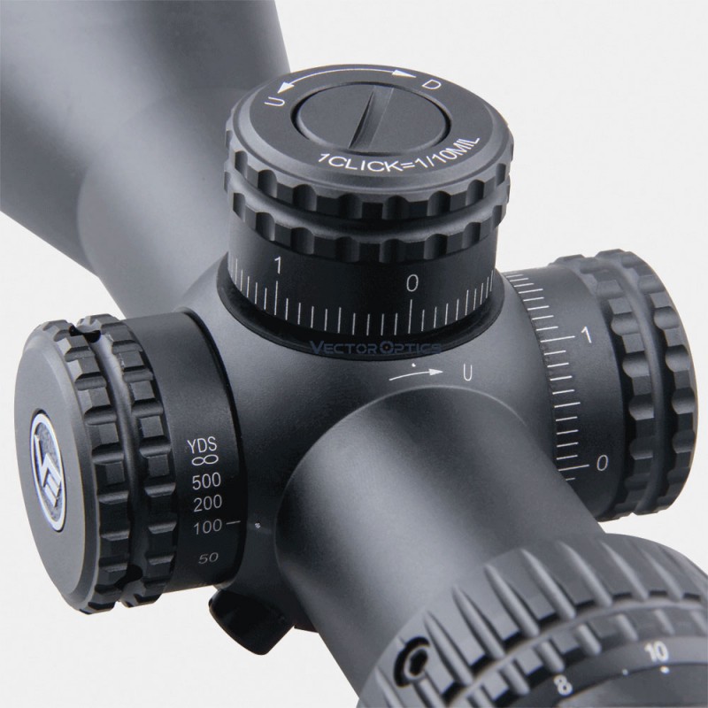 SCOM-24 Lunette de visée compacte Veyron 3-12x44 SFP