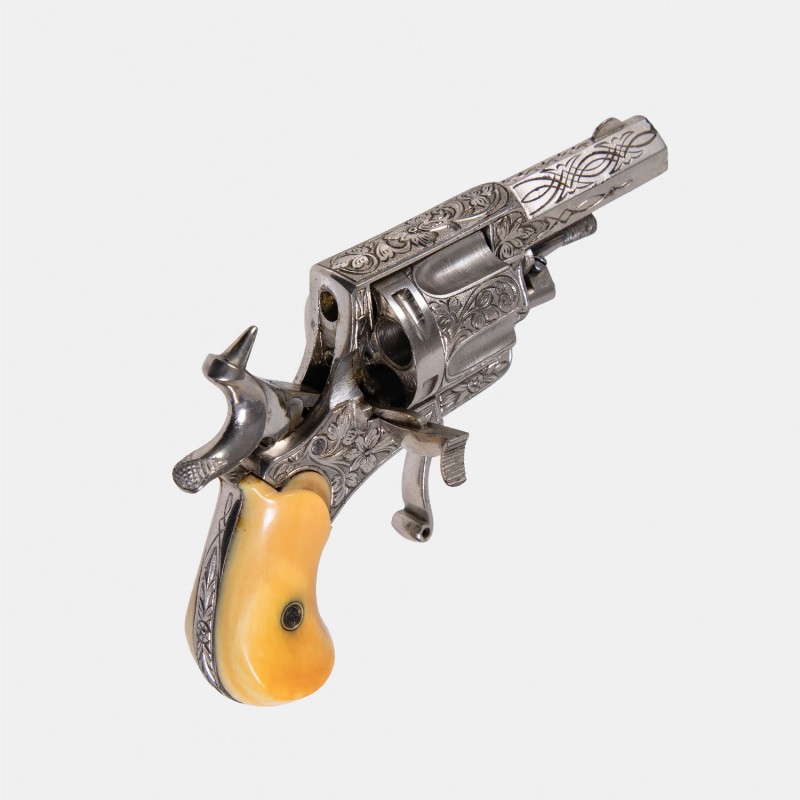 A1508B Beau Petit Révolver Gravé Belge Cal. 320