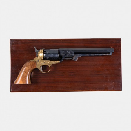 A1811 Revolver Pietta 1851 Navy Gravé Cal. .44 en Coffret